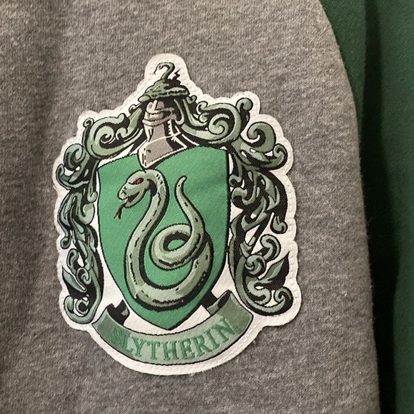 Harry Potter Slytherin Sweatshirt - Picture 4 of 6